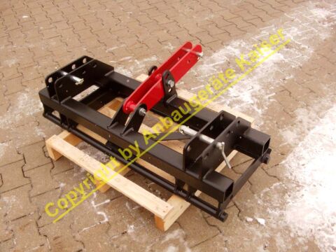 Adapter von Kat2 Heckhydraulik 3-Punkt auf Anbaugeräte mit Euroaufnahme